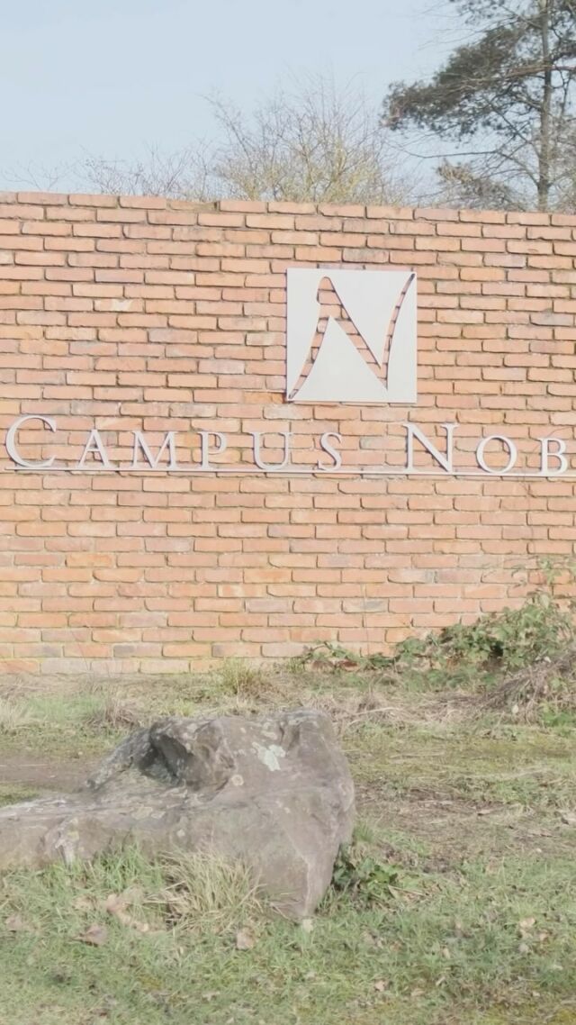 Die Familie steht an erster Stelle! 👨‍👩‍👧‍👦 - Teil 2In unserer familienfreundlichen Kommune ist es wichtig, dass alle Bewohner eine gute Anbindung an öffentliche Verkehrsmittel haben. Leider sind im Wohngebiet Campus Nobel derzeit über 200 Haushalte nicht ausreichend an das öffentliche Verkehrsnetz angebunden. 🚏Das betrifft übrigens auch unsere Arbeitnehmer in den Gewerbe- und Industriegebieten John und Dickenwald. ☝🏼Diese Situation muss dringend verbessert werden, um die Mobilität und Teilhabe für alle Bewohner zu gewährleisten. Die Einführung von Kleinbuskonzepten könnte hier eine effektive Lösung sein. 🚎Wir setzen uns dafür ein, dass die Anbindung für alle Familien und Bewohner gleichermaßen verbessert wird und alle von einer gut vernetzten Infrastruktur profitieren können. 🤝🏻Begleitet uns gerne auf Facebook und Instagram und erfahrt alles über unsere Leitideen für das Saarwellingen von Morgen.Diese findet ihr auch online unter 🔗 www.leitideen-saarwellingen.de (Link in Bio)#fwg #fwgsaarwellingen #freiewaehler #saarwellingen #reisbach #schwarzenholz #saarland #kommunalwahl #fwgreel